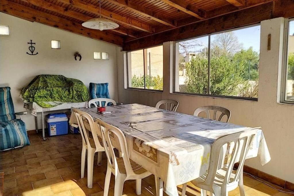 Villa Chalet typique au coeur de la Petite Camargue à Vauvert Extérieur photo